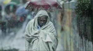 দেশজুড়ে কুয়াশা ও গুঁড়ি বৃষ্টির আভাস, শীত থাকবে অব্যাহত