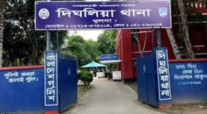 দিঘলিয়ায় ঔষধ ব্যবসায়ীকে রক্তাক্ত জখম করেছে