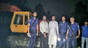 জিয়াউর রহমানের খনন করা খাল ভরাট করতে গিয়ে আ.লীগ নেতা আটক