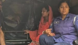 মায়ের নির্মমতা: গলায় গামছা পেঁচিয়ে শিশুকে হত্যা