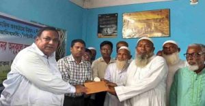 আদিতমারী-কালীগঞ্জে মসজিদ-মন্দিরসহ ধর্মীয় প্রতিষ্ঠানের জন্য প্রধানমন্ত্রীর অনুদান