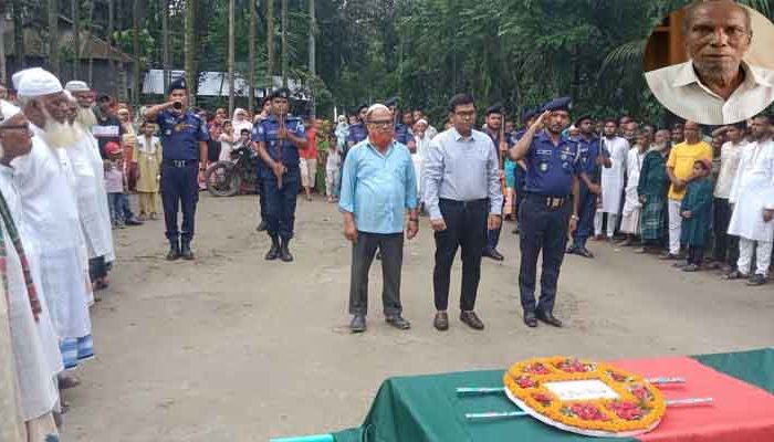 বীর মুক্তিযোদ্ধা নুরুল হকের মৃত্যুতে এলাকাজুড়ে শোকের ছায়া
