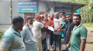 এমপি আজিজুল বারী হেলালের উদ্যোগে ধর্মীয় প্রতিষ্ঠানে অনুদান বিতরণ