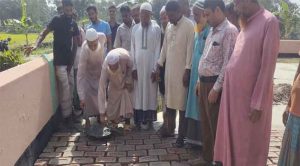 উলিপুরের শিববাড়ি ঈদগাহ মাঠের ফ্লোর ঢালাই কাজের উদ্বোধন