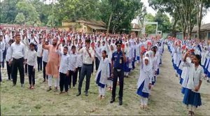 পীরগাছায় মাদক ও স্মার্টফোন আসক্তিকে শিক্ষার্থীদের লাল কার্ড
