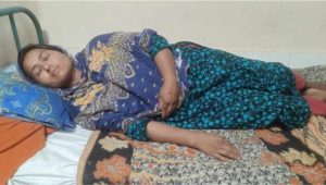 ডোমারে আমবাড়ীতে স্বামীর ২য় বিয়েতে বাঁধা দেয়ায় স্ত্রীকে পিটিয়ে আহত