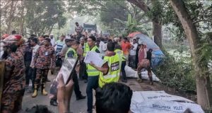 নাটোরে ভয়াবহ সড়ক দুর্ঘটনায় নিহত ১৪, আহতদের নিয়ে উদ্বেগ