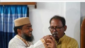 রাজনৈতিক সৌজন্যের অনন্য দৃষ্টান্ত, জামায়াত প্রার্থীর বাসায় মির্জা ফয়সল